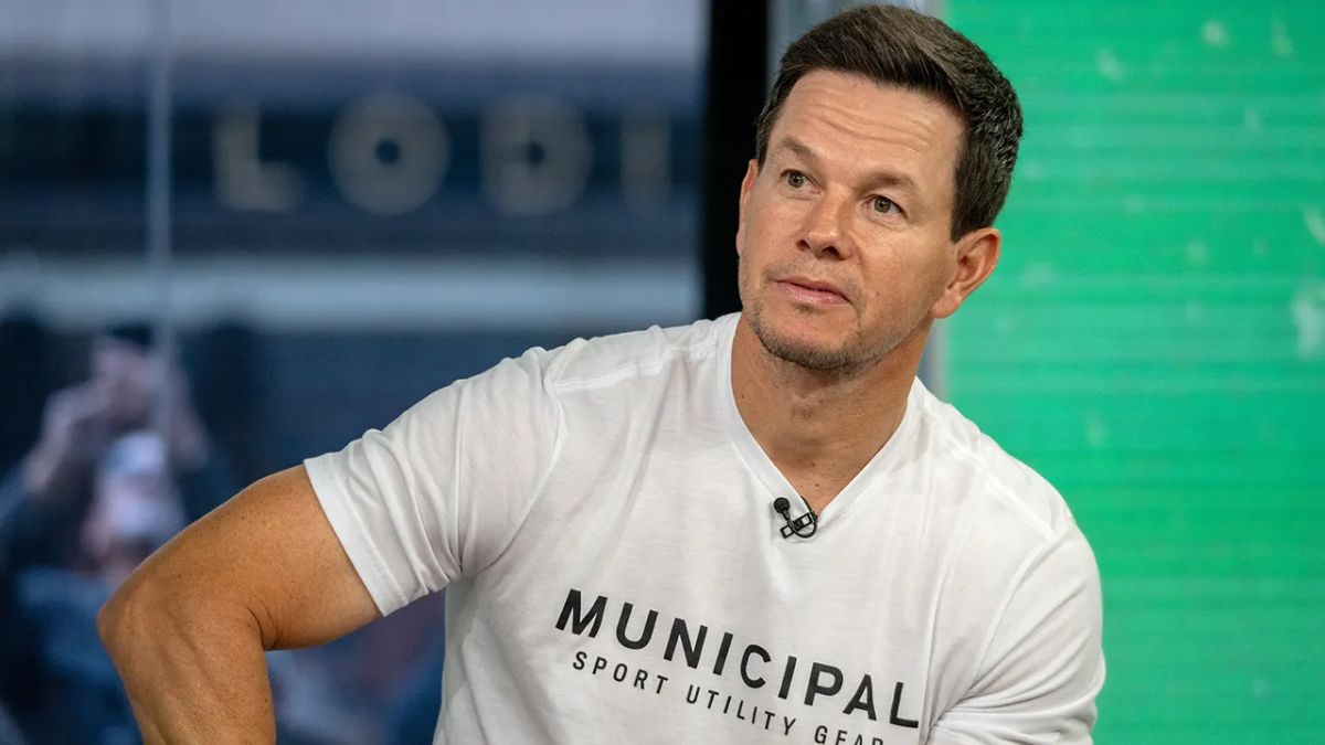 cac tap phim co su tham gia cua mark wahlberg thumbnail - ITA BACKPACK